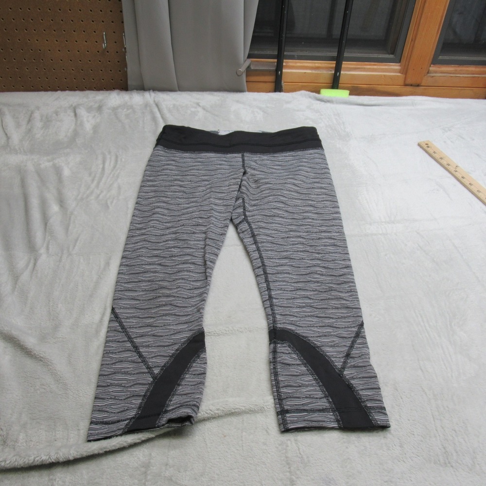 Lululemon Leggins Women 8 Gray Capri Wavy Abstract Run Jog 29x21.5oga Active Gym